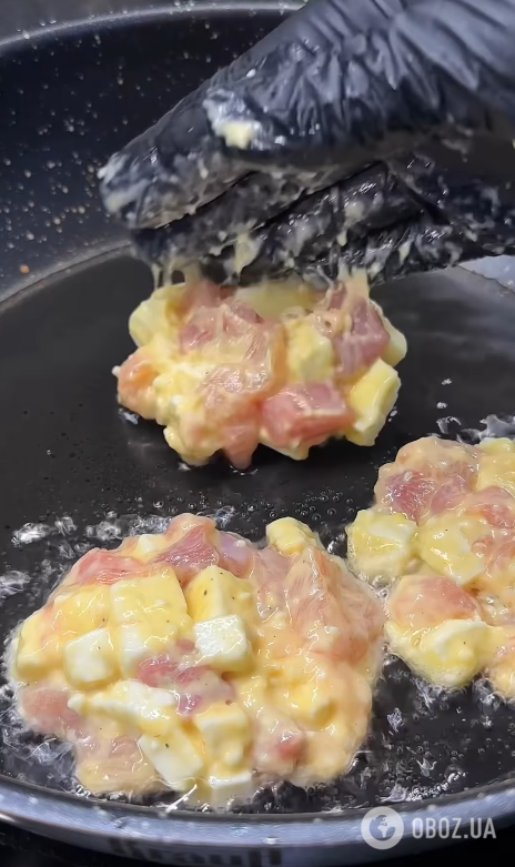 Додайте це до котлет,  і вони точно вийдуть соковиті: простий рецепт для обіду