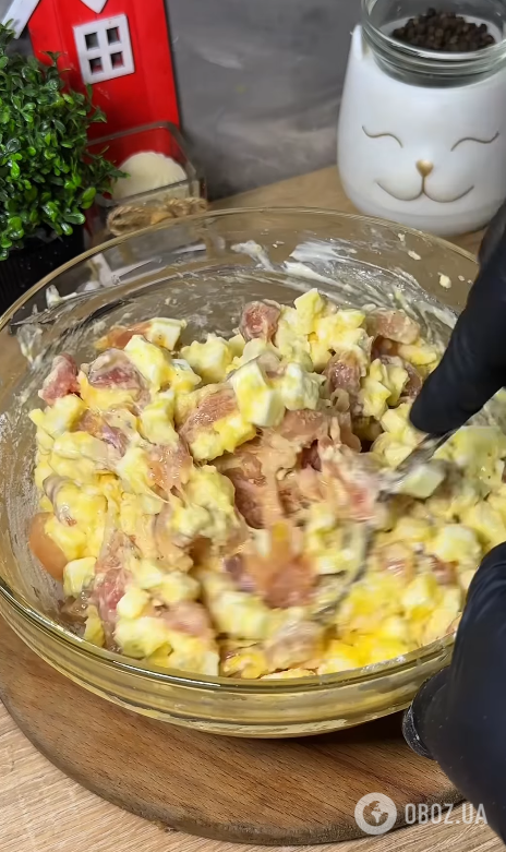 Додайте це до котлет,  і вони точно вийдуть соковиті: простий рецепт для обіду