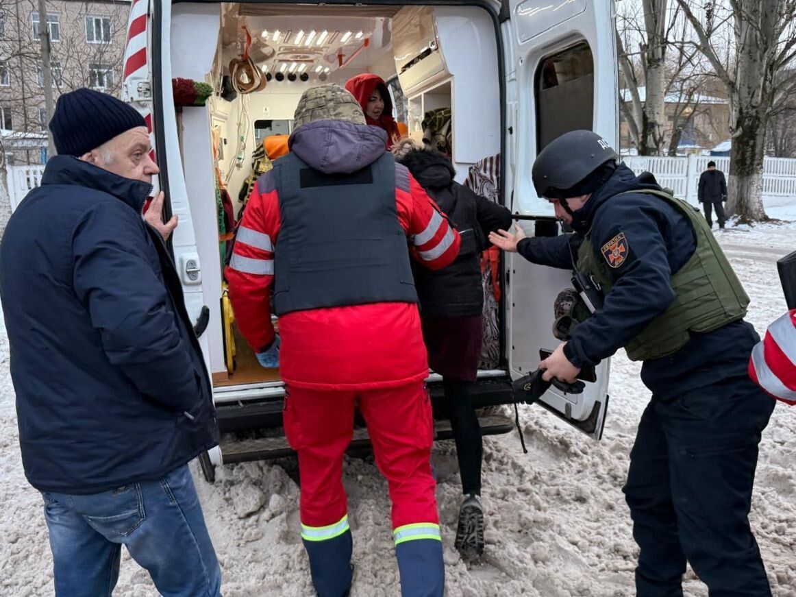 Враг бил по Днепровщине: погибла женщина, среди пострадавших – ребенок. Фото