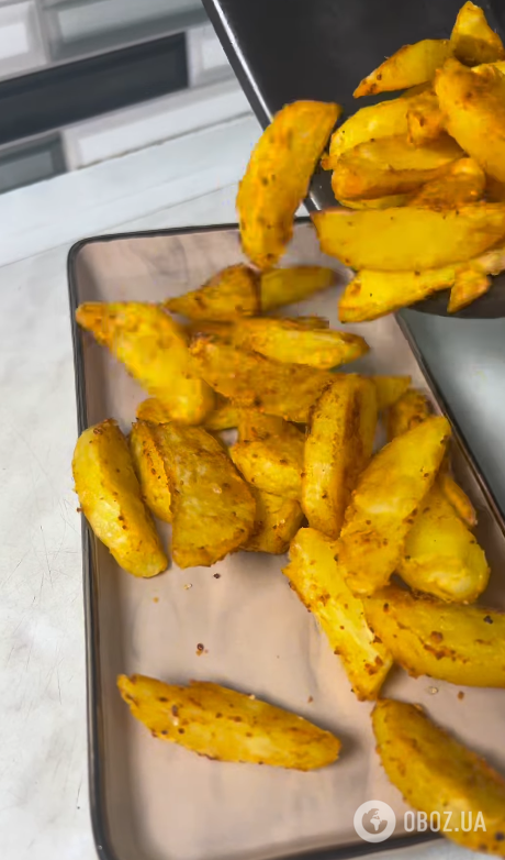 Хрустка картопля по-селянськи з часником: ділимось секретами апетитної скоринки