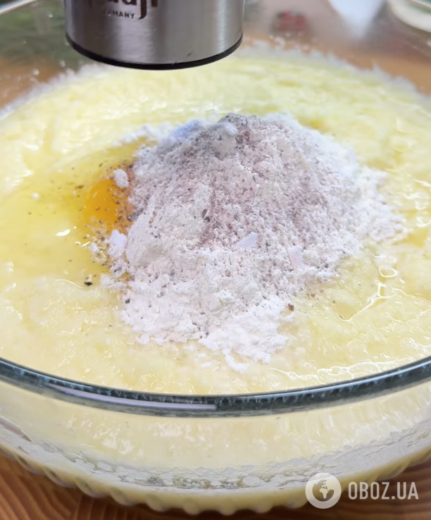 Золотистые деруны с грибным соусом: делимся рецептом сытного блюда