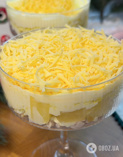 Ситний і дуже смачний салат із філе та ананасів: готується страва 10 хвилин