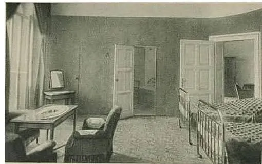 Каким был Львов в начале ХХ века: в сети показали фото отеля