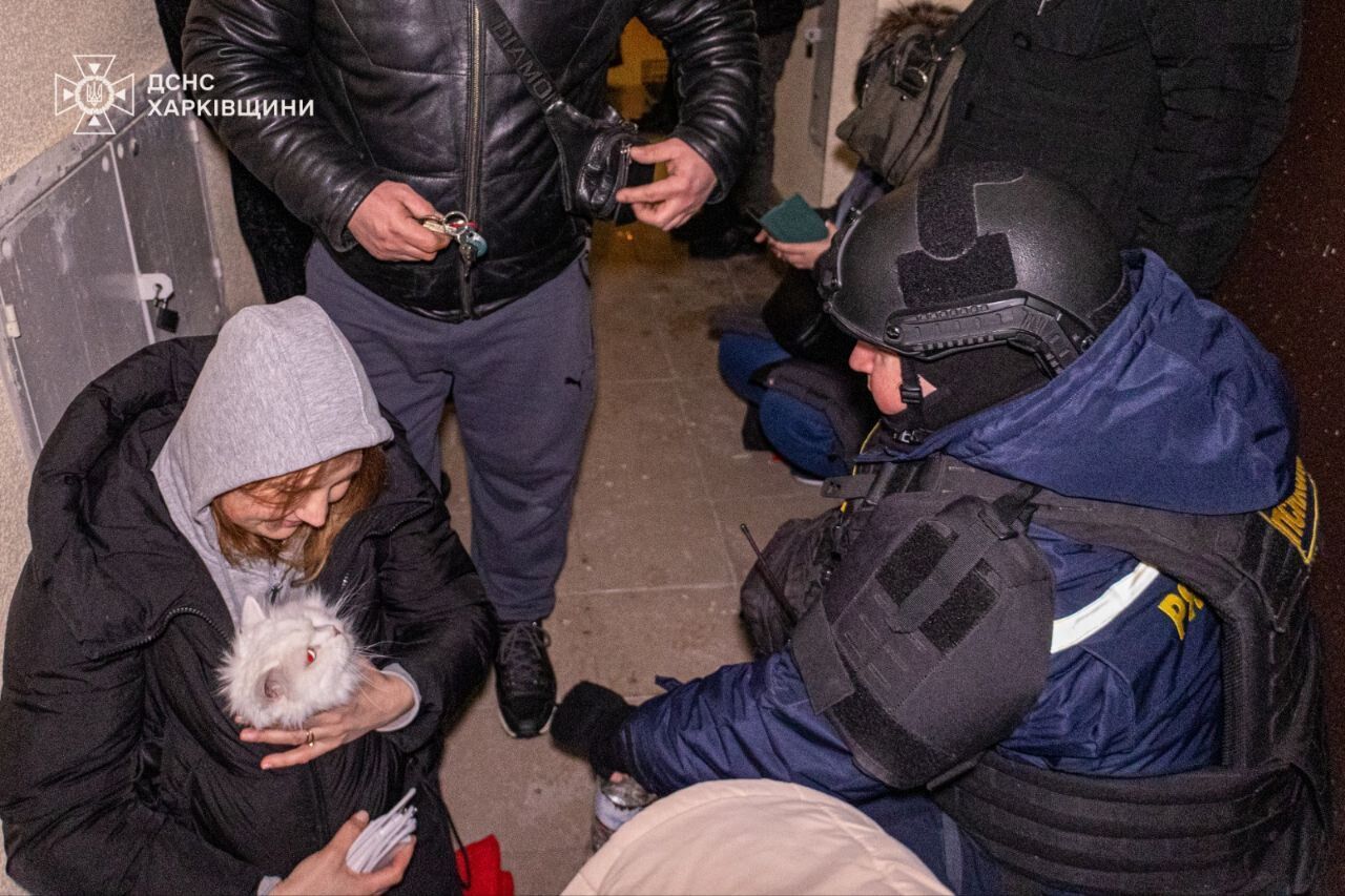 РФ массированно атаковала Харьков дронами: повреждены дома и роддом, пострадал 31 человек. Фото и видео