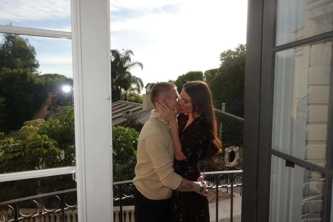 Эмигрировала в Канаду и работает в сфере маркетинга: что известно о 22-летней украинке, с которой обручился старший сын Шэрон Стоун