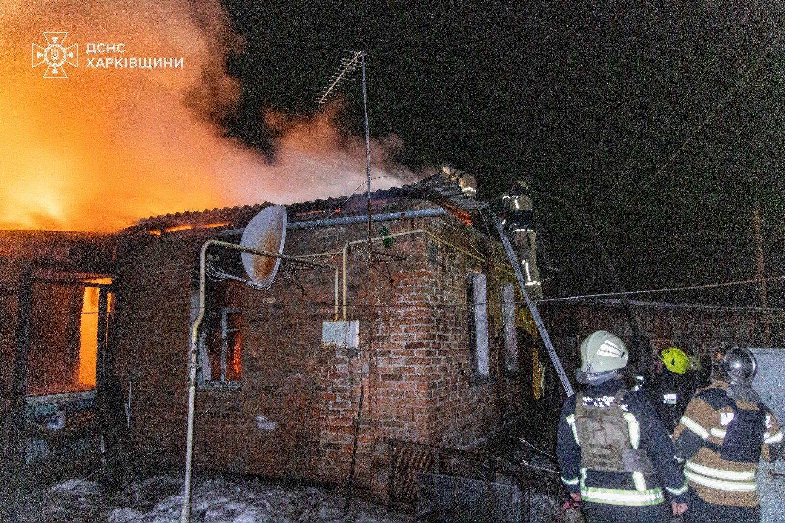 РФ массированно атаковала Харьков дронами: повреждены дома и роддом, пострадал 31 человек. Фото и видео