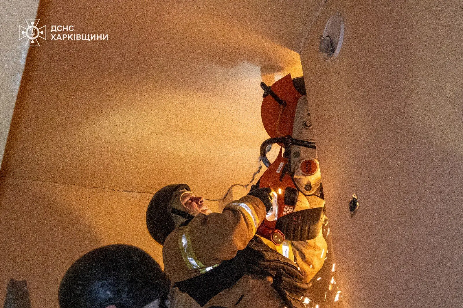 Ворог атакував Україну "Шахедами" та ракетами з бомбардувальників Ту-22М3: Київ, Харків і Чернігівщина потрапили під удар. Всі деталі