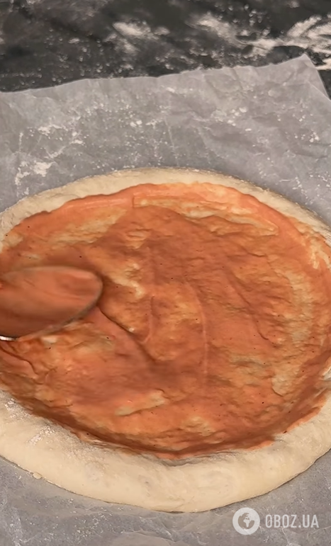 Смачна домашня піца з дріжджового тіста: ділимось найпростішим рецептом