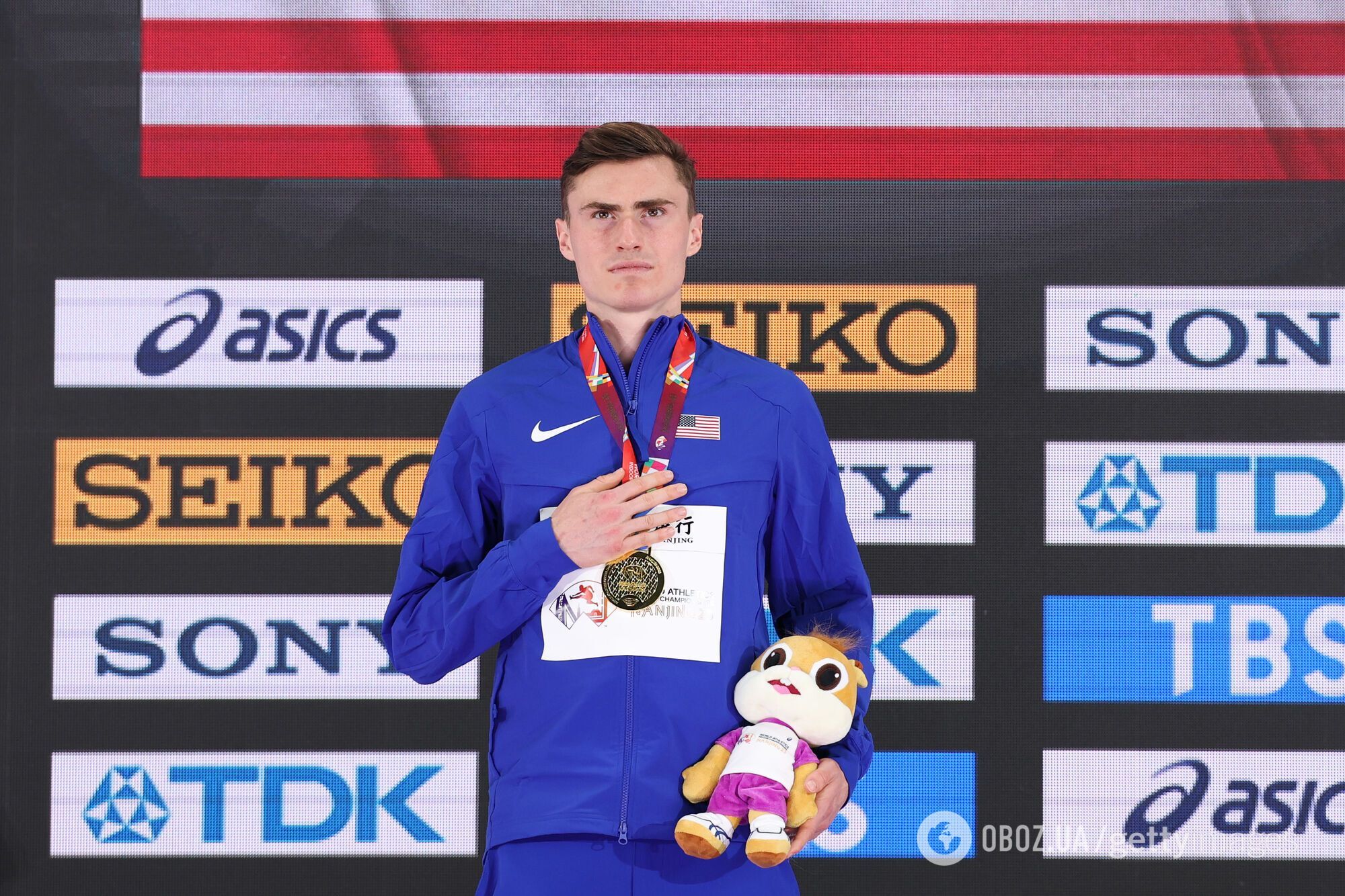 Встановлено світовий рекорд століття в легкій атлетиці. Відео