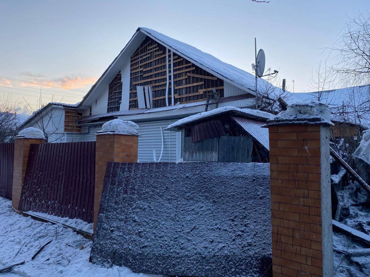 Окупанти атакували "Геранями" склади з зерном та житлові будинки на Чернігівщині, спалахнули пожежі. Фото