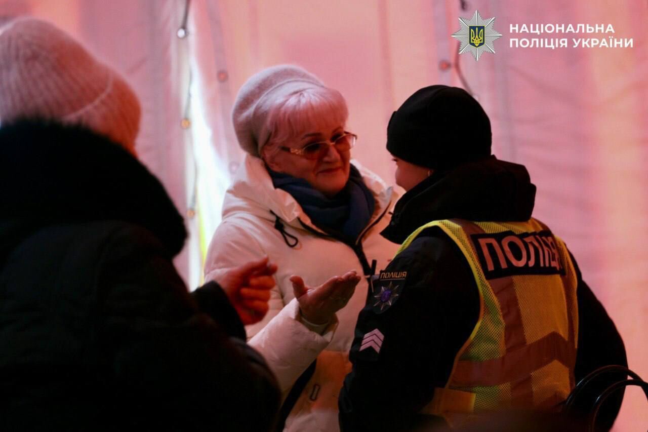 Пункты несокрушимости в Киеве: в ГСЧС объяснили, кто имеет первоочередное право на ночевку. Фото и видео