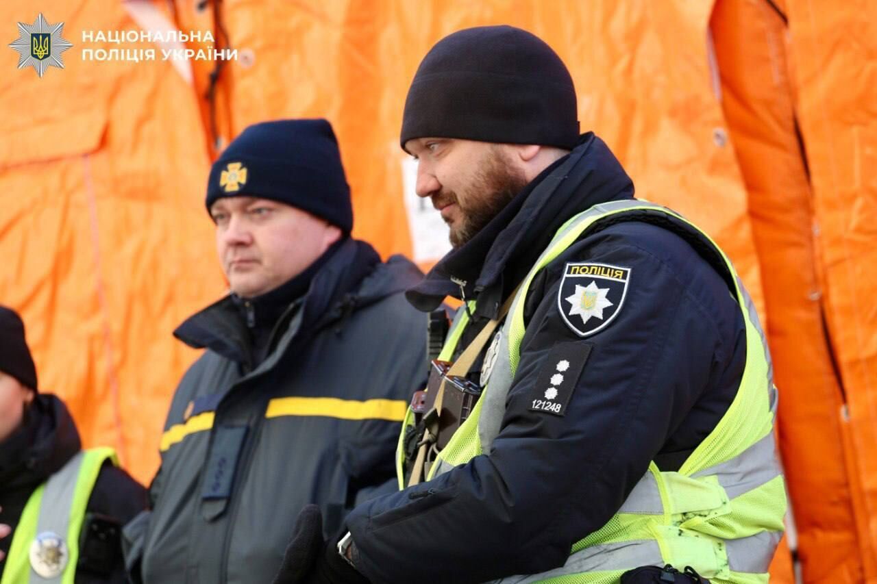 Пункты несокрушимости в Киеве: в ГСЧС объяснили, кто имеет первоочередное право на ночевку. Фото и видео