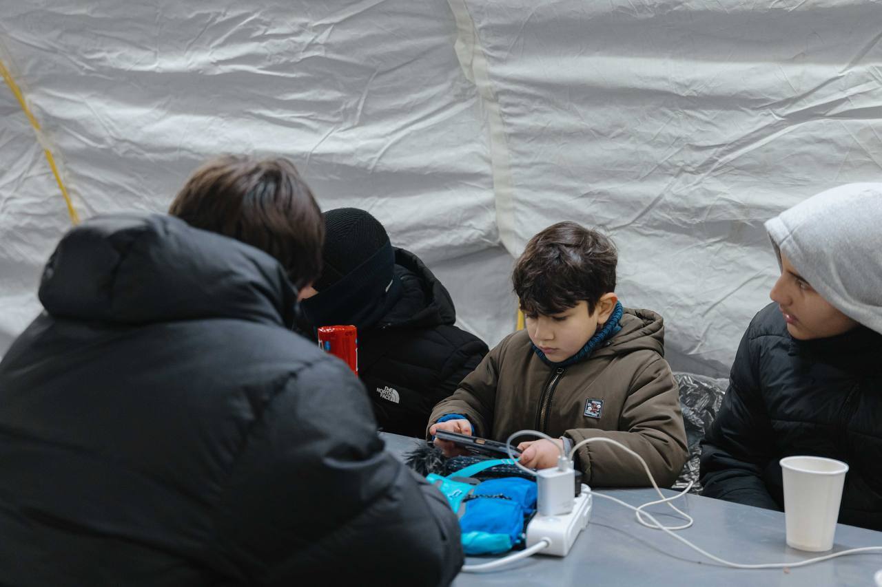 Пункты несокрушимости в Киеве: в ГСЧС объяснили, кто имеет первоочередное право на ночевку. Фото и видео