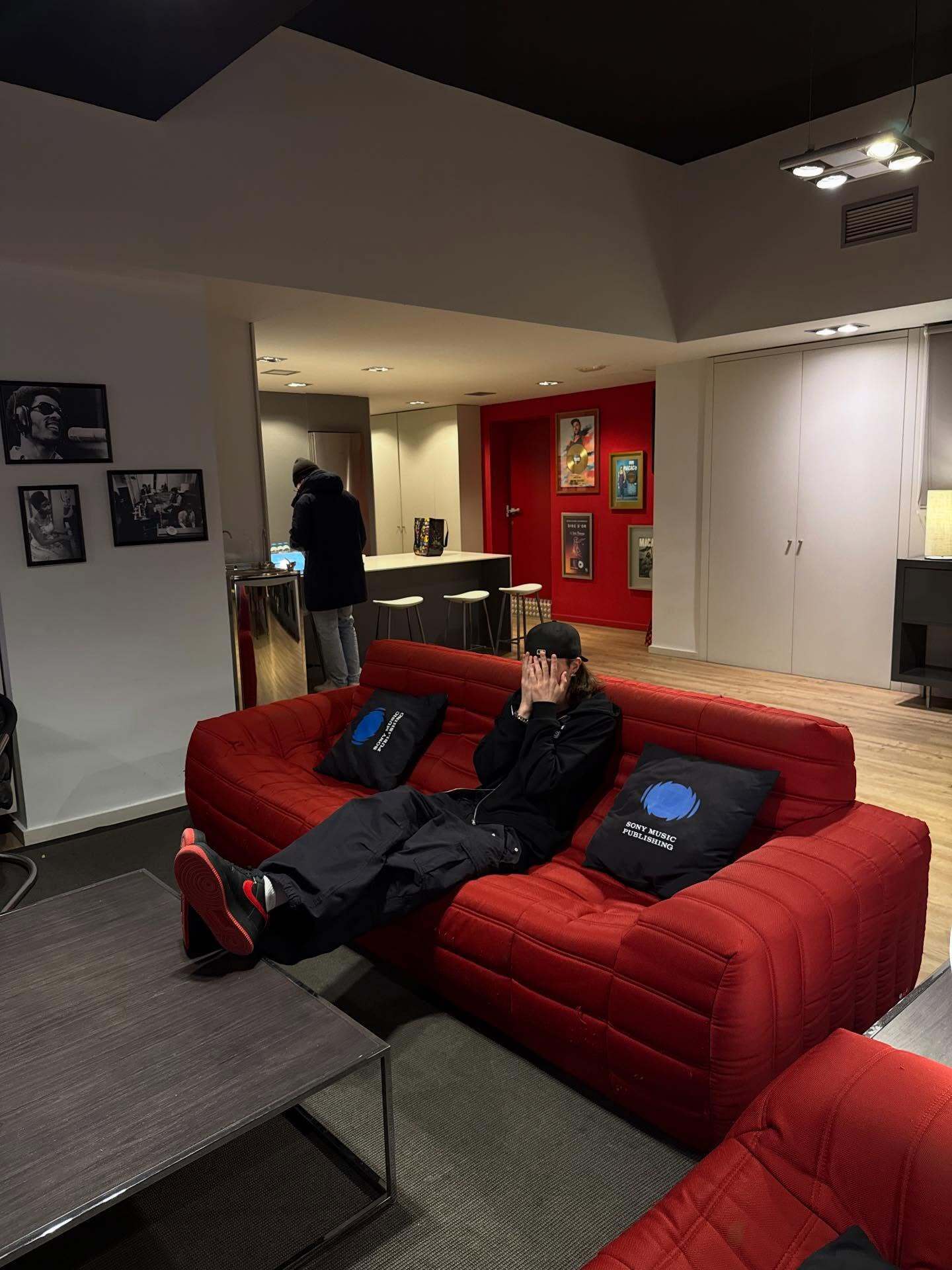 "Потап геніальний!" Репер з України оскандалився зухвалим вчинком за кордоном і послав хейтерів на три літери