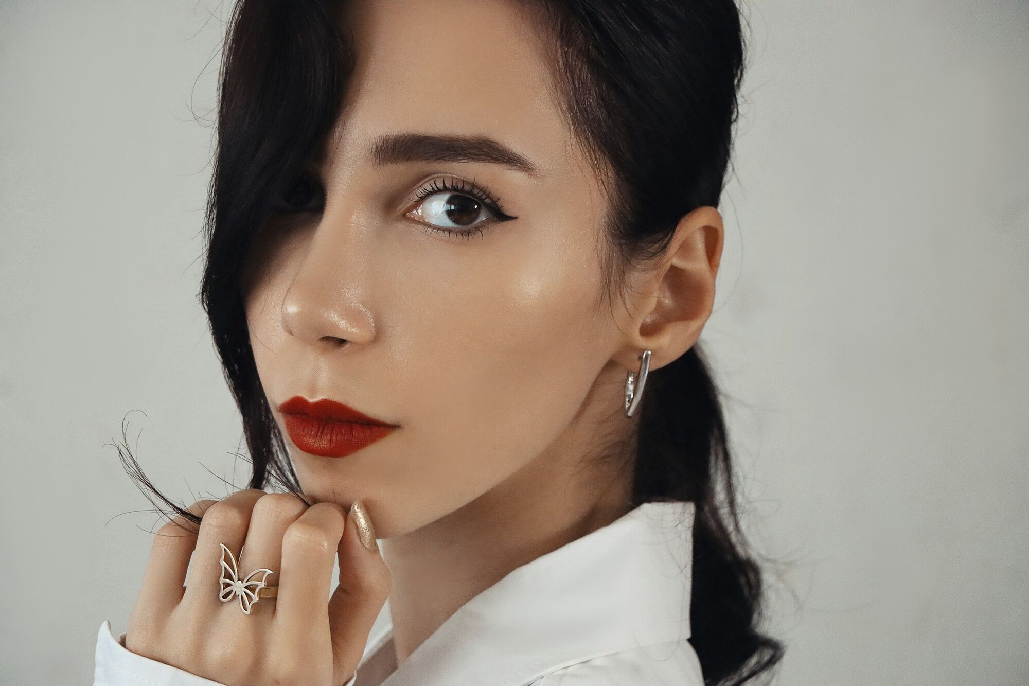 Як зробити шкіру обличчя як у ляльки: секрети макіяжу