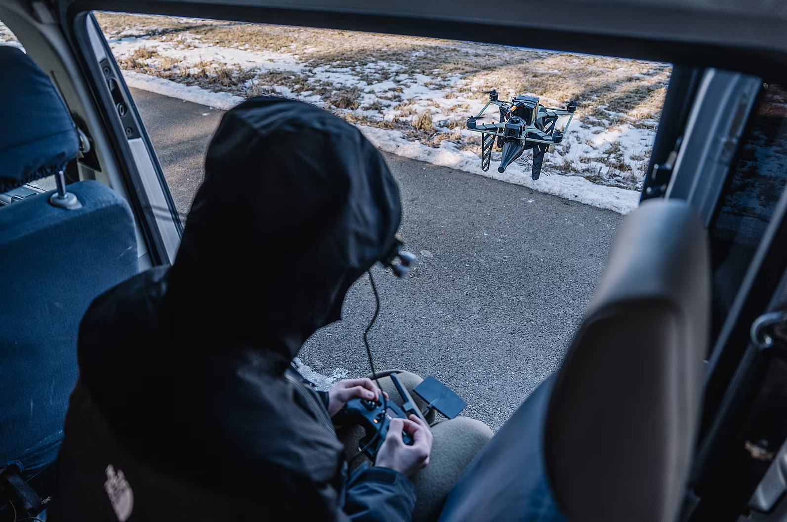 Працює на оптоволокні і втричі дешевший за аналоги: що відомо про FPV-дрон "Ян Жижка", який Чехія постачає Україні. Фото