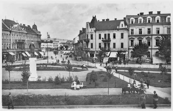 Давній Ужгород не впізнати: у мережі показали архівні фото