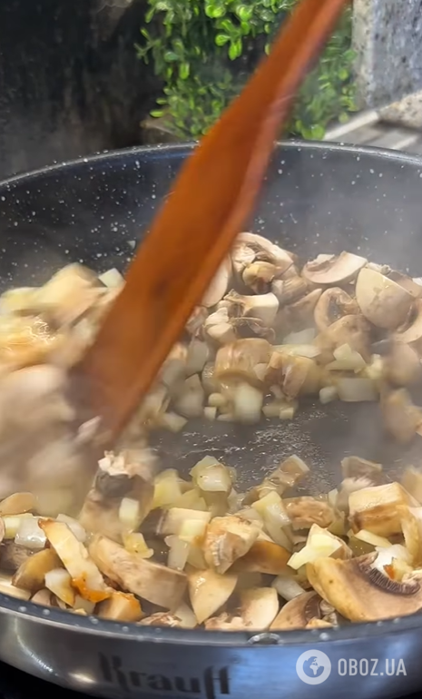 Нежная курица в грибном соусе: какую часть выбрать, чтобы мясо не было сухим