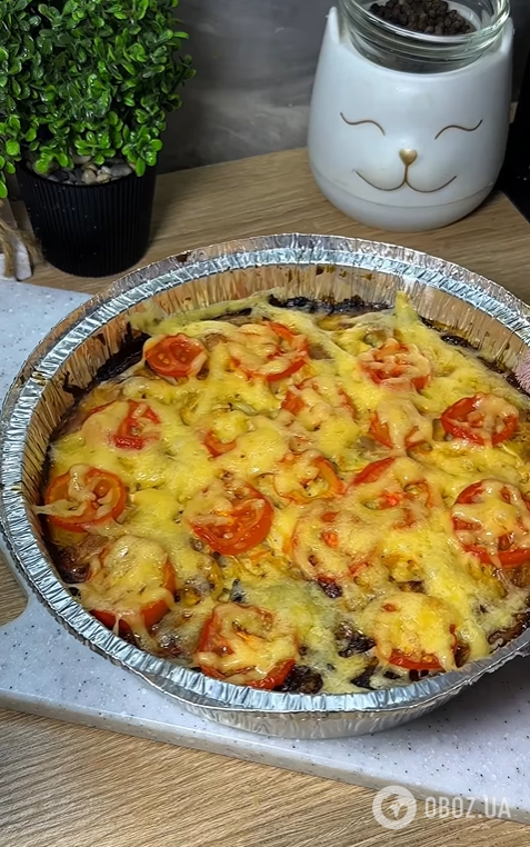 Ситний пиріг з капусти на обід: готується за лічені хвилини