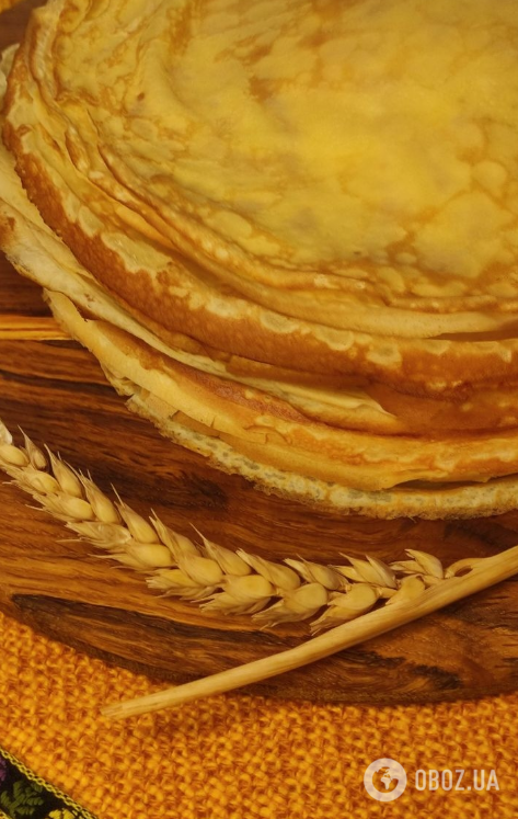 Тонкі млинці на молоці для будь-яких начинок: як приготувати