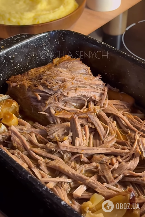 Ніжна рвана яловичина до картопляного пюре: як смачно приготувати м'ясо на вечерю