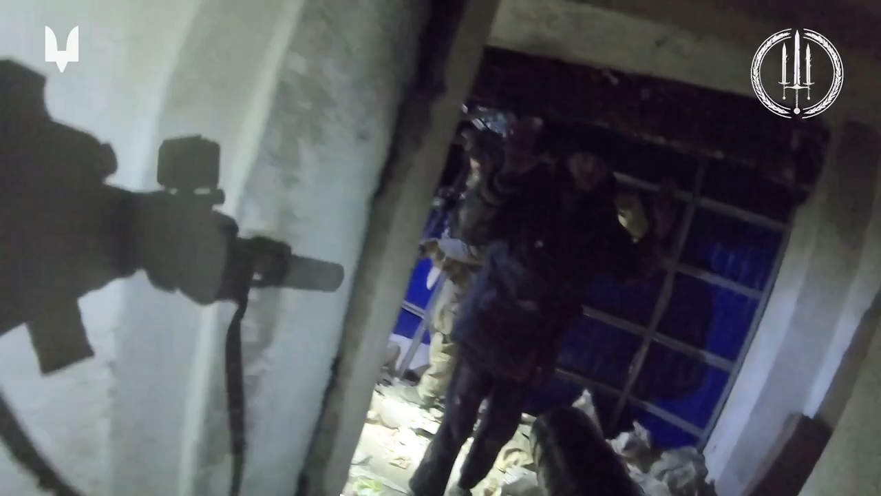 "Сходили в АТБ за окупантами": воїни ССО зачистили загарбників, які тримали позиції в зруйнованому супермаркеті в Куп'янську. Відео