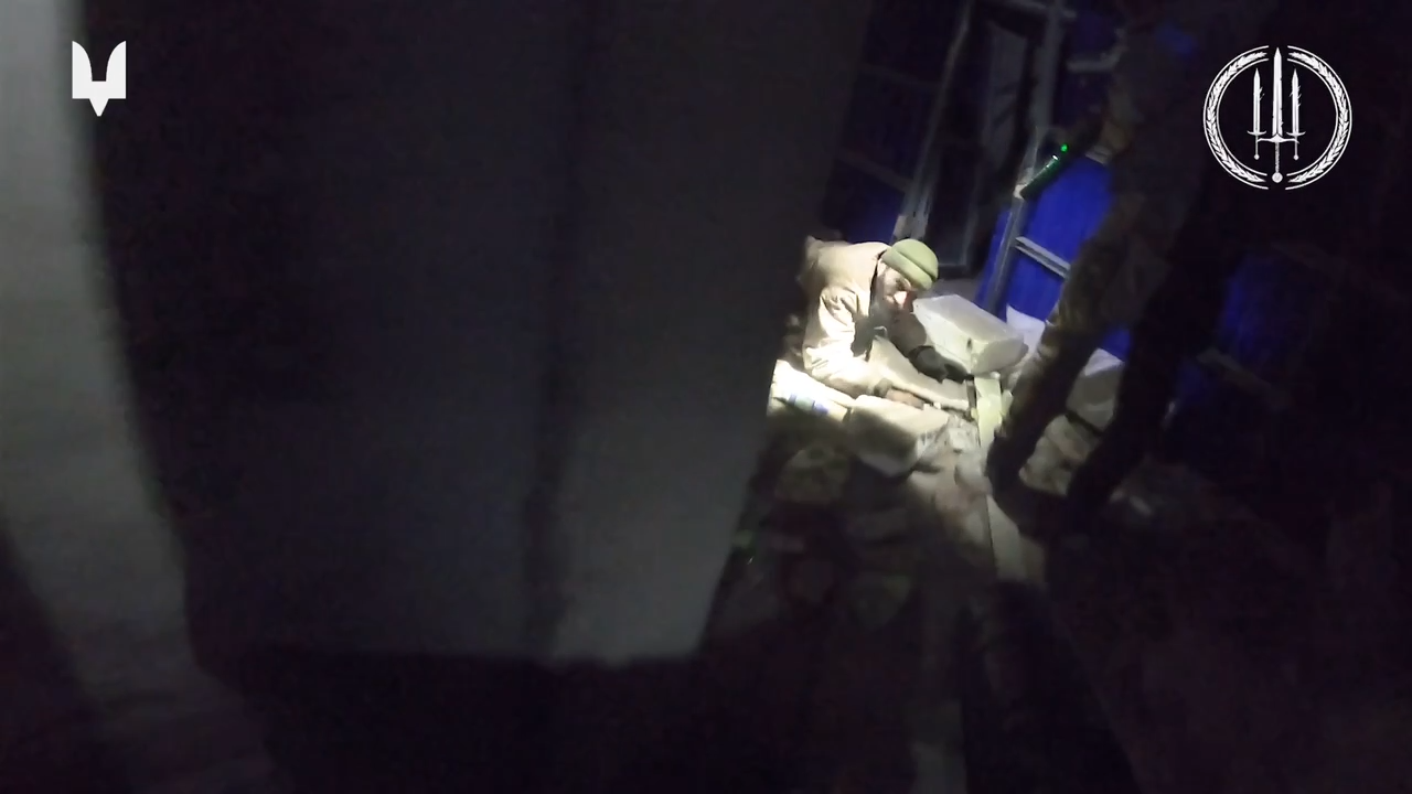 "Сходили в АТБ за окупантами": воїни ССО зачистили загарбників, які тримали позиції в зруйнованому супермаркеті в Куп'янську. Відео