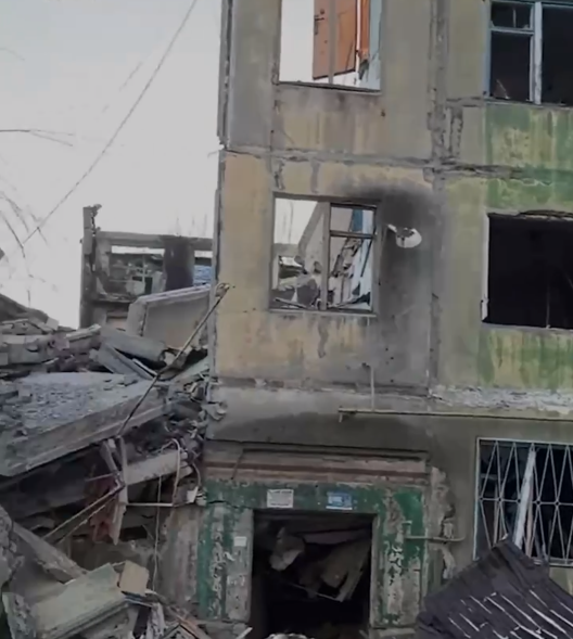 "Колись там жили десятки тисяч щасливих людей": який зараз вигляд має понівечена ворогом Костянтинівка. Відео