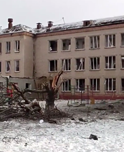 "Ничего целого, даже стены повылетали": Россия ударом по Харькову изуродовала школу. Видео