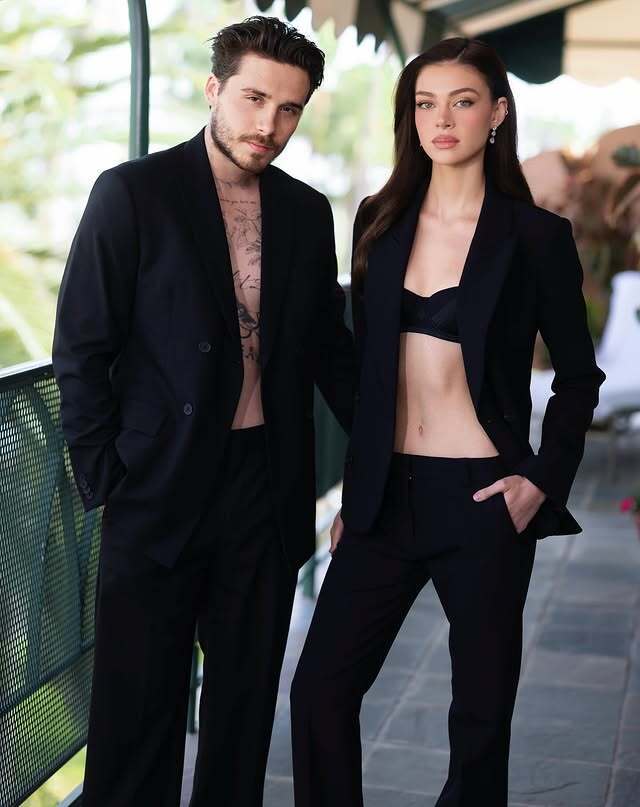 В черном и с мрачными лицами: "идеальная" семья Бекхэмов впервые появилась на публике после ссоры со старшим сыном. Фото