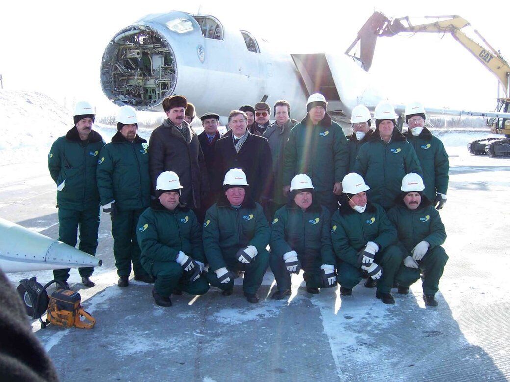 Сумний ювілей: рівно 20 років тому в Україні на гроші США ліквідували останній стратегічний бомбардувальник Ту-22М. Відео