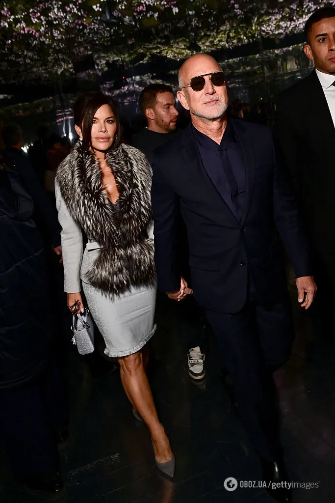 Дружина мільярдера Безоса втратила пильність перед папараці та оконфузилася на весь світ