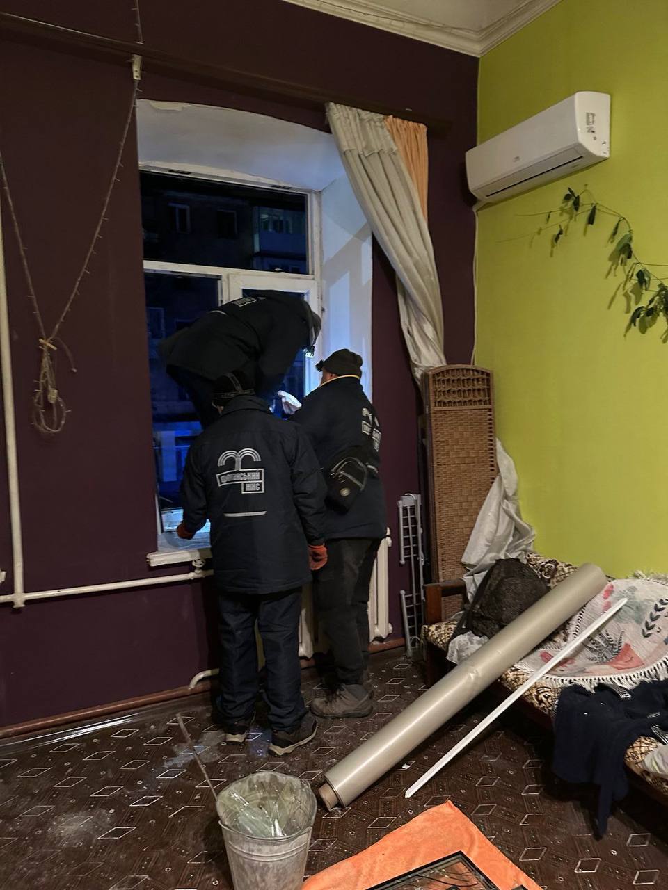 РФ массированно атаковала Одессу дронами: повреждены объект инфраструктуры и дома, есть жертва, пострадали десятки людей. Фото и видео