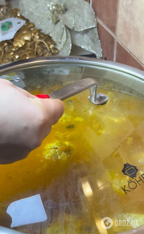 Смачний плов з м'ясом на вечерю: як приготувати ситну страву на сковорідці