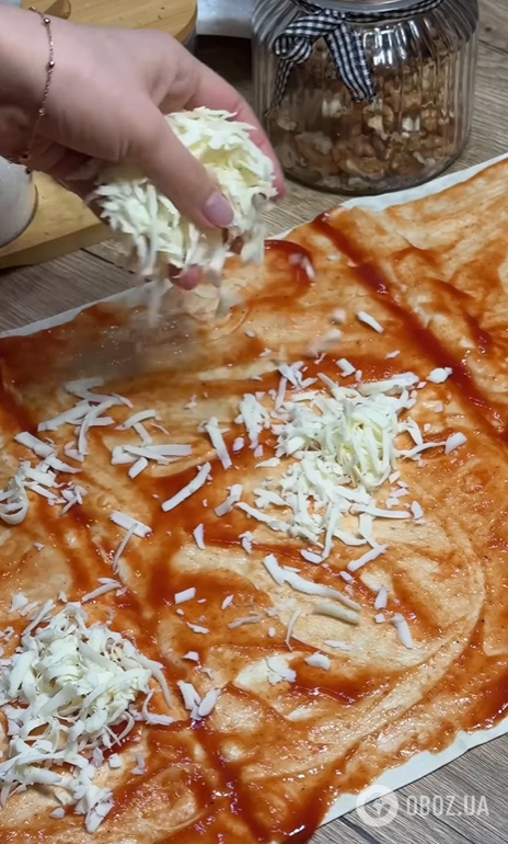 Лінива піца з лаваша: тісто вимішувати не доведеться