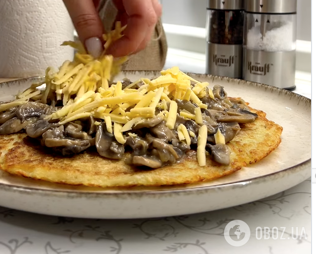 "Панський" дерун із грибами та сиром: рецепт ситної та смачної страви