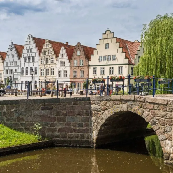 Не гірші за Венецію: 5 міст-каналів у Європі, де небагато туристів