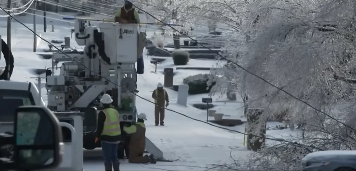 В США из-за снежного шторма погибли более 40 человек: синоптики прогнозируют новую волну непогоды. Фото и видео