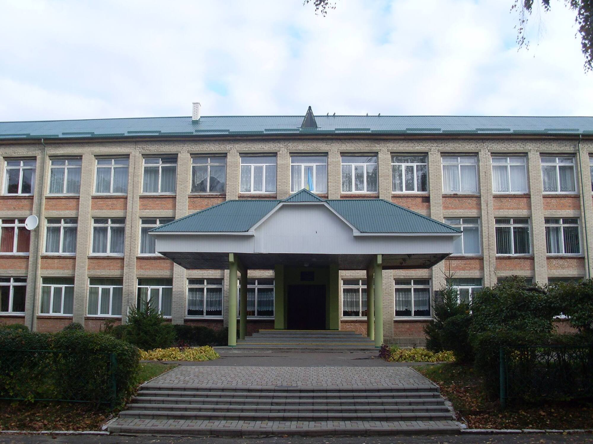 У Сокалі в. о. директора ліцею заборонила проводити уроки десятикласникам: що відбувається та чому вчителі навчають дітей безкоштовно