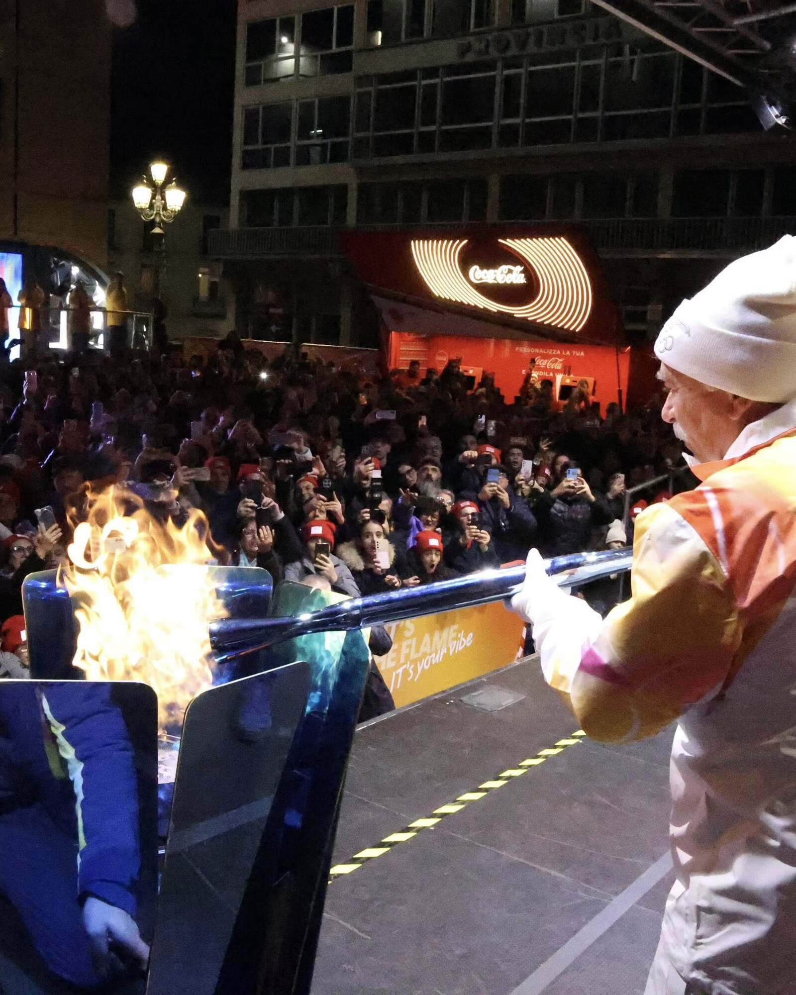 Традиция стала жертвой сериалов? Как путешествует Олимпийский огонь и почему Игры едва не остались без главного символа