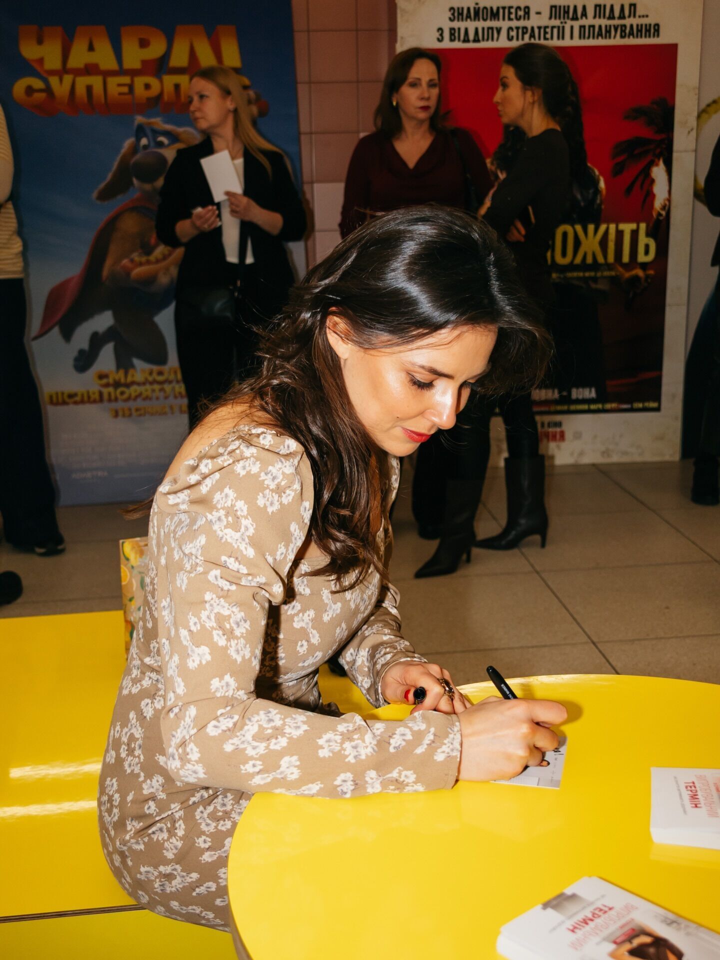 "Навіщо ми віддаємо свої гроші?" Акторка, яка виїхала за кордон після 24 лютого, розповіла про ставлення поляків до України