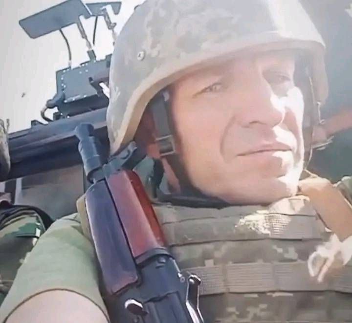 Від тяжких поранень на війні помер соліст гуртів "Таємниця Третьої Планети" та "Будинок Грибоєдова" Микола Дзяк