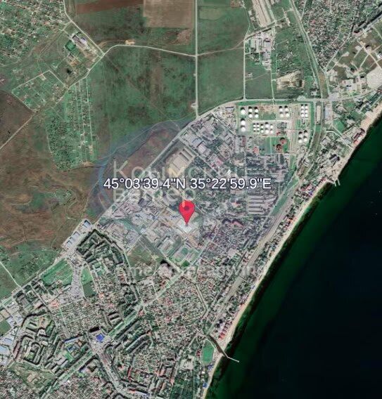 Под прицелом мог быть морской порт: в оккупированной Феодосии слышали взрывы, поднялся дым