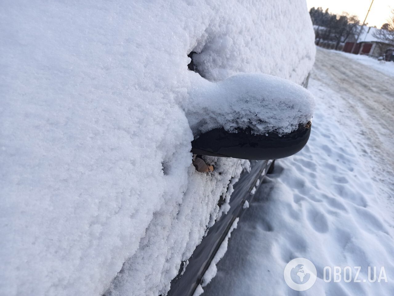 Як розморозити лобове скло в авто: 2 безпечних способи