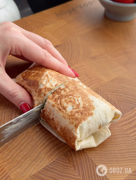 Що приготувати з лаваша для ситного перекусу: ділимося рецептом страви, яка готується 2 хвилини