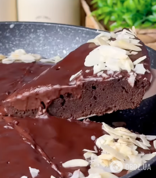 Швидкий шоколадний пиріг на сковороді: ділимося рецептом найлегшого десерту
