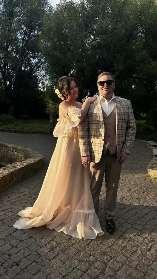 Донька-чемпіонка, сестра в окупації та похід в нардепи. Як живе перший переможець "Голосу країни" Іван Ганзера, який оселився в глибинці