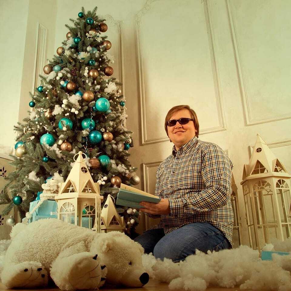 Донька-чемпіонка, сестра в окупації та похід в нардепи. Як живе перший переможець "Голосу країни" Іван Ганзера, який оселився в глибинці