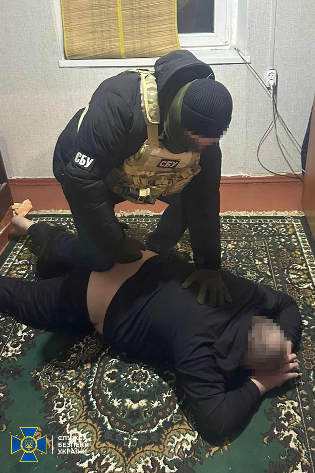 У Києві викрили "бізнесменів", які щомісяця виготовляли 10 кг наркотиків на 3 млн грн. Подробиці та фото