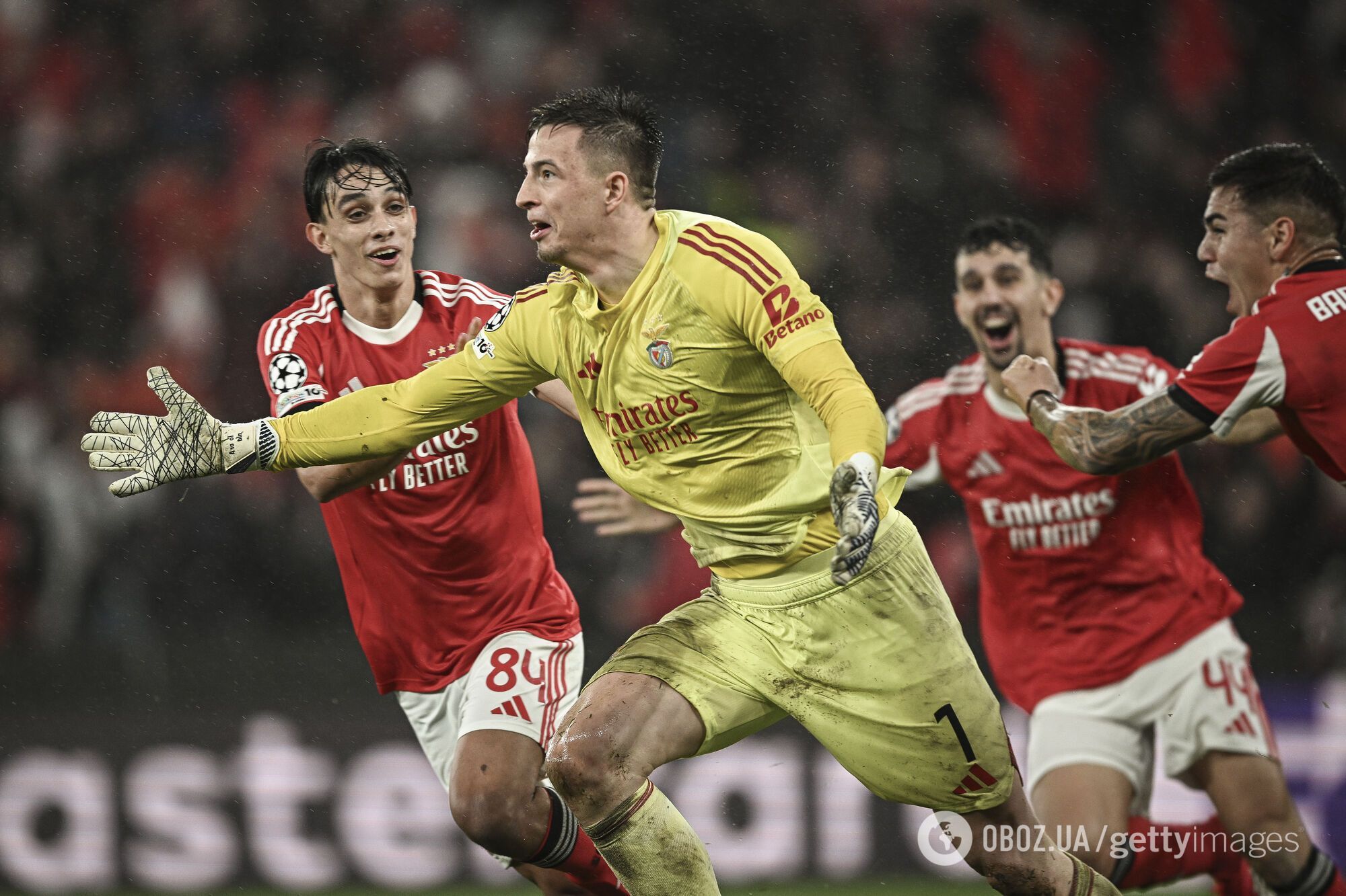 "Абсурд уступил место безумию!" Как украинский вратарь шокировал футбольный мир и что пишут о его удивительном голе топовые медиа